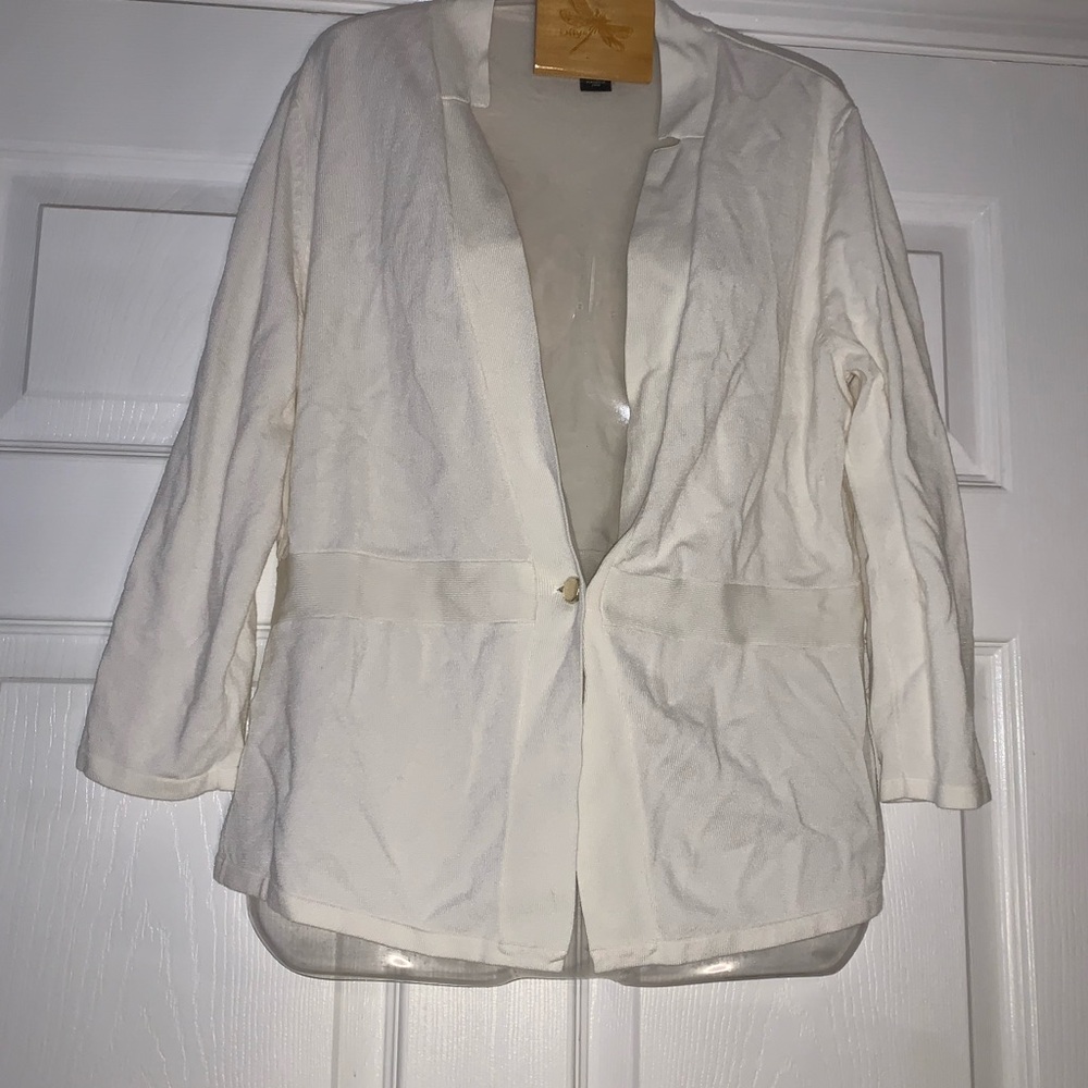White House Black Market Cream Blazer